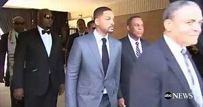 Muhammad Ali Funeral | Will Smith, Mike Tyson, & Others Carry Ali's Casket