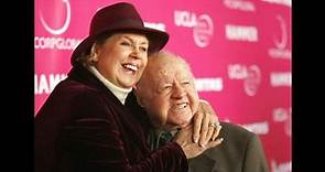 Mickey Rooney Wife And Lawyer Row Over Burial | Ents & Arts News | Sky News