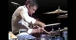 Buddy Rich: Drum Solo - 1974 #buddyrich #drummerworld