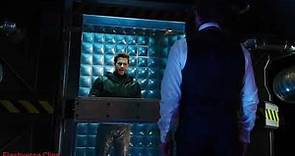 Arrow 6x08-Crisis En Tierra X (ll)-Oliver Habla Con Prometheus Latino