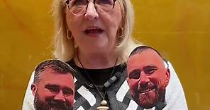 We chatted with America’s favorite football mom Donna Kelce about Mother’s Day gift ideas, which of her sons she’s most likely to go on a shopping spree with and more! Link in bio to shop her picks 🏈💐 #donnakelce #traviskelce #jasonkelce #todayshow #mothersday #mothersdaygiftideas #whoismorelikelyto