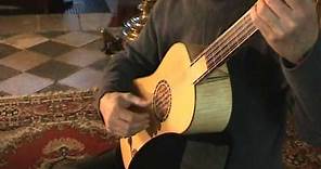 Stephen Gordon on strumming techniques for Baroque Guitar.