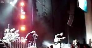 Chester Bennington haciendo los 17 segundos completos de Given Up en Concierto, el año 2007 en el Projekt Revolution Tour. 😎🎤 #chesterbennington #linkinpark #numetal #scream #mikeshinoda #leyenda #17secondscream #fyp