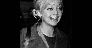 20 Pictures of Young Goldie Hawn