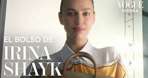 El bolso de Irina Shayk | El bolso de | VOGUE España