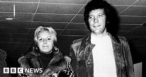 Sir Tom Jones's wife, Melinda Rose Woodward, dies