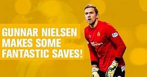 Faroese goalkeeper makes great saves!