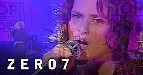 Zero 7 Feat. Sia & Sophie Barker - Destiny (Top Of The Pops, 17 August 2001)