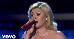 Kelly Clarkson - Silent Night (Official Video) ft. Trisha Yearwood ...