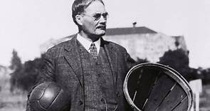 El baloncesto cumple 130 años: el gran invento de James Naismith cuyo primer partido "fue una matanza"