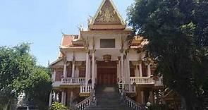 Buddhist Temple in Phnom Penh City - Wat Langka - Travel in Cambodia 2019