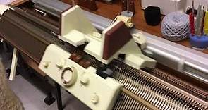 Montage tricot sur Machine a tricoter SINGER