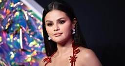 Selena Gomez habla de los cambios físicos de su cuerpo y los acepta