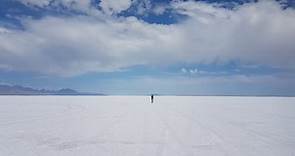 Visiting Bonneville Salt Flats: how to get there from Salt Lake City and what to do