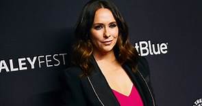 Jennifer Love Hewitt Is Stunning After Fall-Ready Hair Transformation: See the Before and After Pics