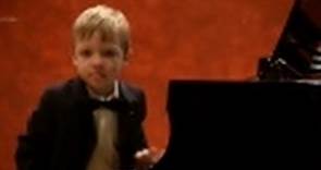 Philip Hahn age 5 plays J. S. Bach Praeludium 2 BWV 847 Well Tempered Clavier Book I