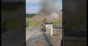 Ukraine - XX.08.2023. First-Person Footage Of A Ukrainian Tank Fighting Near Sakko i Vantsetti.