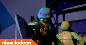 TMNT: Las Tortugas Ninja | La primera pelea contra Destructor | Nickelodeon en Español