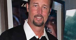 Tim Wakefield, Red Sox World Series Champion Pitcher, Dead at 57