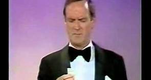 John Cleese thanks everyone on the planet for his award