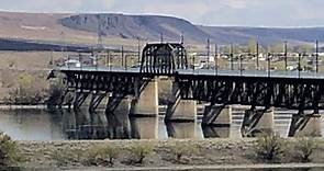 Beverly Bridge: Walk across the Columbia River, opened in April 2022, Palouse to Cascades Trail, WA