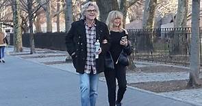 Kurt Russell and Goldie Hawn madly in love on Valentine's Day