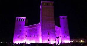 Castello degli Acaja a Fossano in rosa per il Giro d'Italia 2024