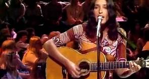 Joan Baez - The Night They Drove Old Dixie Down (1971)