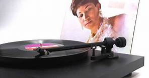 Aretha Franklin - Respect (Official Vinyl Video)