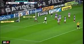 Víctor Cantillo y la alegría por su primer gol con Corinthians