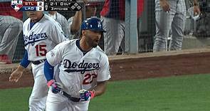 Kemp hammers go-ahead shot in the 8th