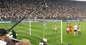 Gol do Rodriguinho filmado na arquibancada da Arena Corinthians