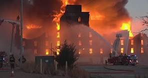 Over 85 St. Louis firefighters battle downtown warehouse blaze