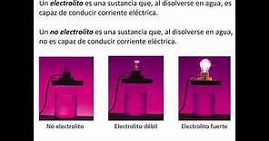 ¿Qué es un electrolito? ¿Cuál es la diferencia entre un electrolito fuerte y un electrolito débil?