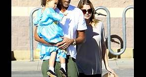Ellen Pompeo, de 'Grey's Anatomy', passeia com filha e marido em Los Angeles