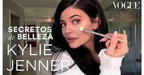 Kylie Jenner y su secreto de maquillaje con los ojos cerrados | Secretos de Belleza | Vogue México