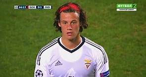 Mile Svilar Unforgettable CL Debut Against Manchester United