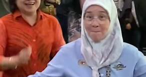 Kenangan Terindah | Raja Permaisuri Agong, Tunku Azizah Aminah Maimunah menari tarian Sumazau atau lebih dikenali sebagai Tarian Sumiridi bagi suku kaum Dusun Liwan di Kundasang, semalam. 📽️ Syukri Saridih | Sabah Info