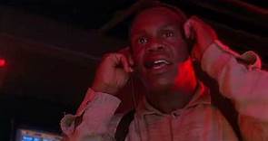 Predator 2 (1990) Stop him! Scene Movie Clip 4K UHD HDR Danny Glover Bill Paxton