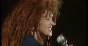 Another Brick In The Wall - Roger Waters & Cyndi Lauper - Berlin 1990 - The Wall - Live