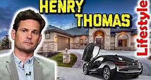 Henry Thomas Biography & Unknown Lifestyle | Girlfriends, Scandal | Family | Income | House, Cars |