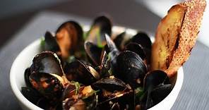 Andrew Zimmern Cooks: Mussels Fra Diavolo