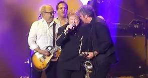Watch Billy Joel Perform Foreigner's 'Urgent' With Mick Jones, Lou Gramm