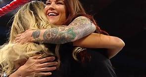 Lita returns to WWE Raw