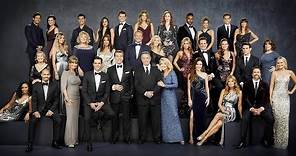 The Young and the Restless - Behind-the-scenes cast photo shoot