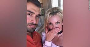Britney Spears shows off engagement ring in Instagram video