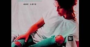 Pat Benatar - One Love (LYRICS) FM HORIZONTE 94.3