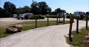 Aire de stationnement camping car de Sully sur Loire (45600)