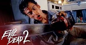 'Ash Uses Chainsaw On His Hand' Scene | Evil Dead 2