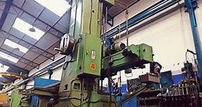 Como funciona una mandrinadora...( How does a machining machine work?)